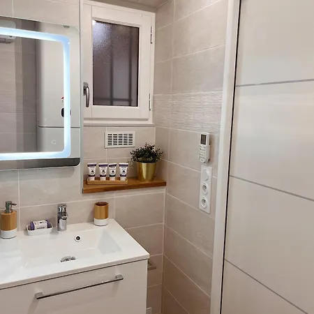 4 Personnes - Proche Des Plages